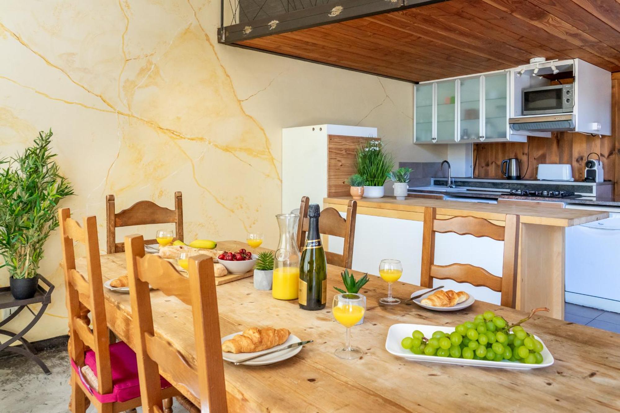 Villa Ultimate Relaxation For Family Or Group At Renowned Couvent Des Ursulines, A Tranquil Escape In Historic Pézenas Camera foto